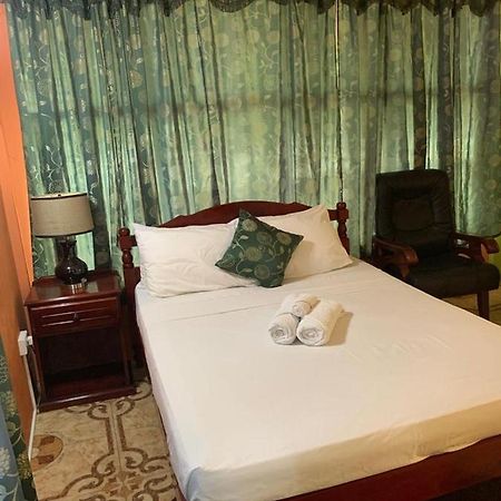 North Bay Inn Sauteurs Экстерьер фото