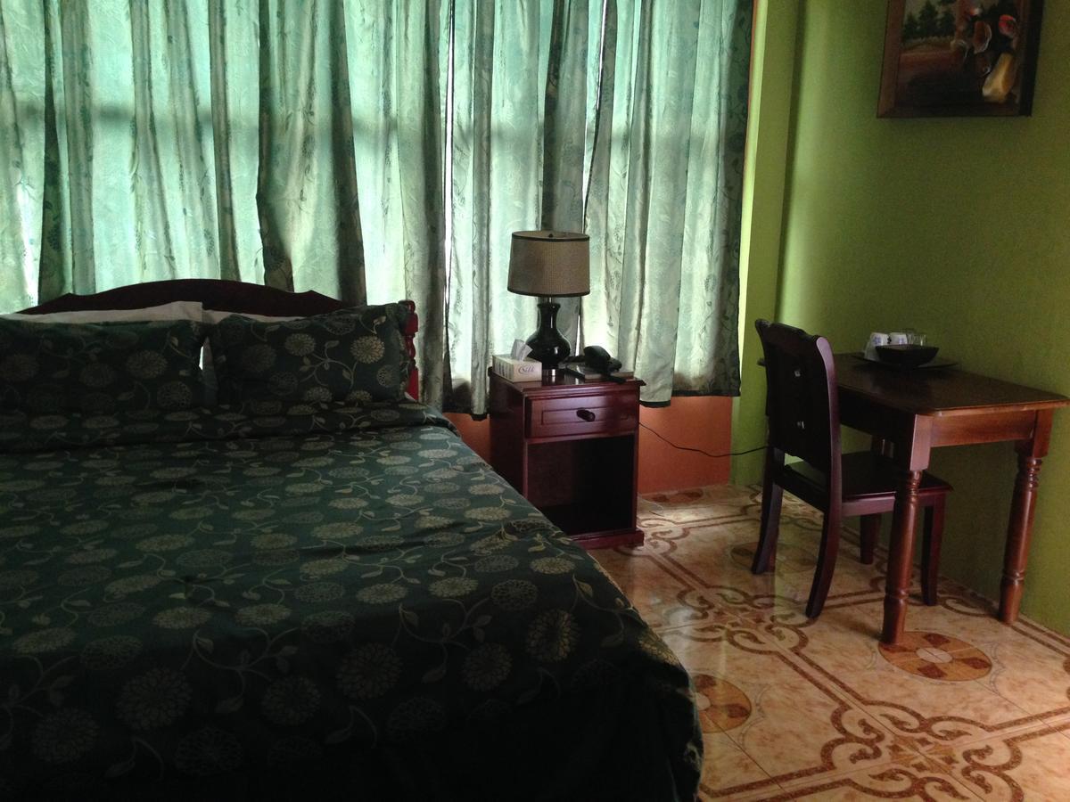 North Bay Inn Sauteurs Экстерьер фото