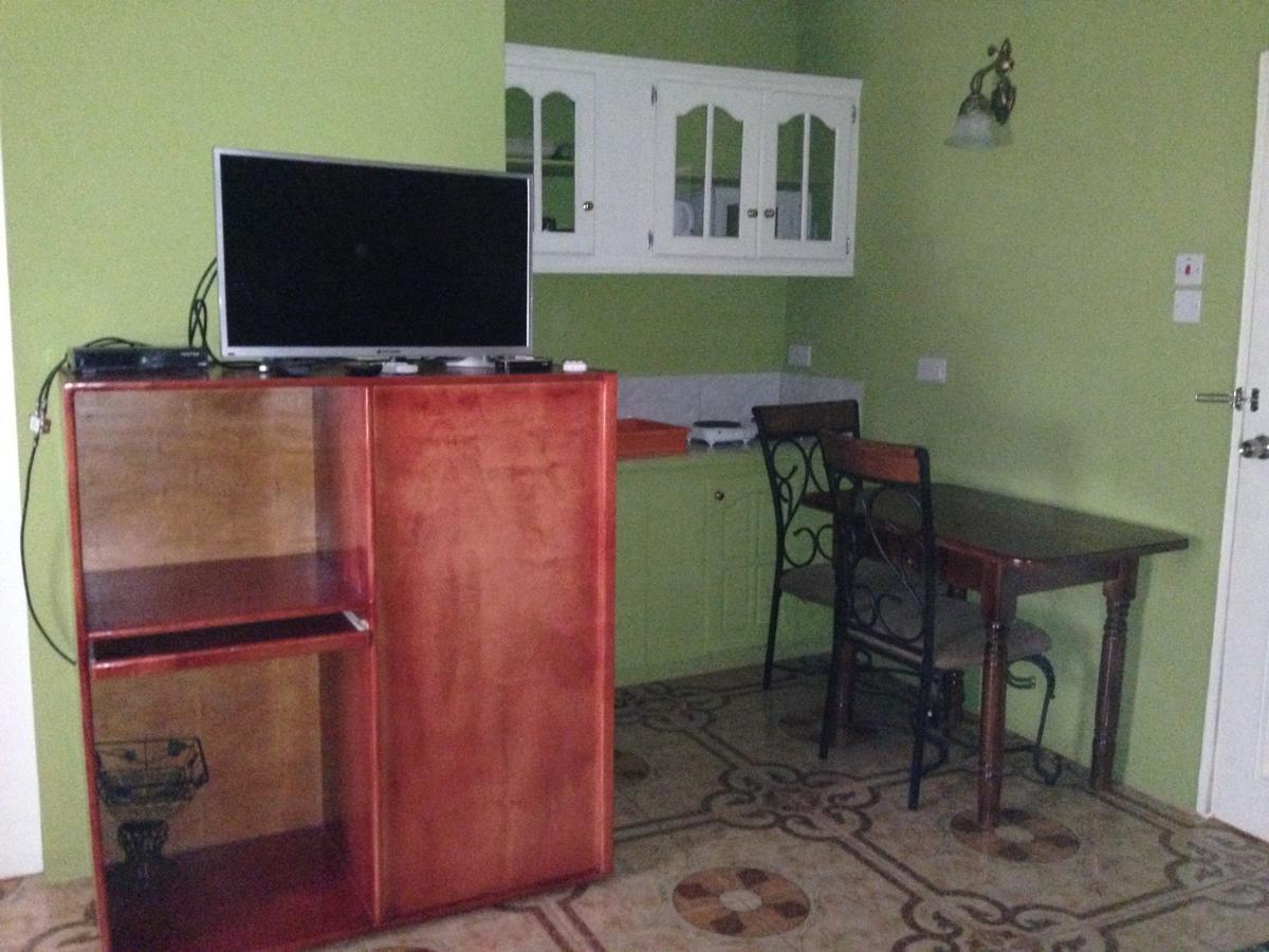 North Bay Inn Sauteurs Экстерьер фото
